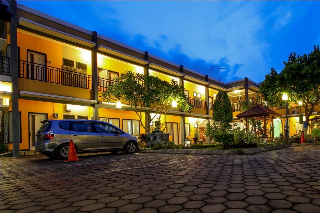 Guest House Rumah Wahidin Syariah Probolinggo Luaran gambar