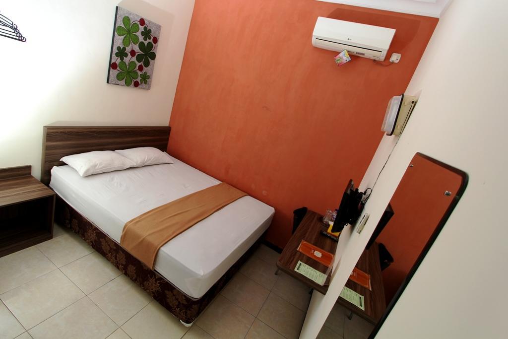 Guest House Rumah Wahidin Syariah Probolinggo Luaran gambar