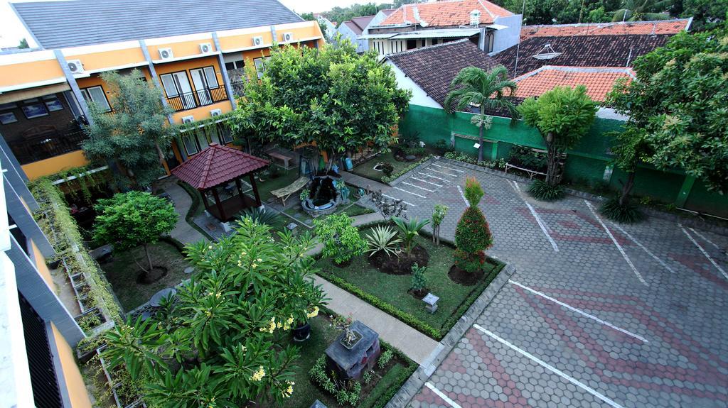 Guest House Rumah Wahidin Syariah Probolinggo Luaran gambar