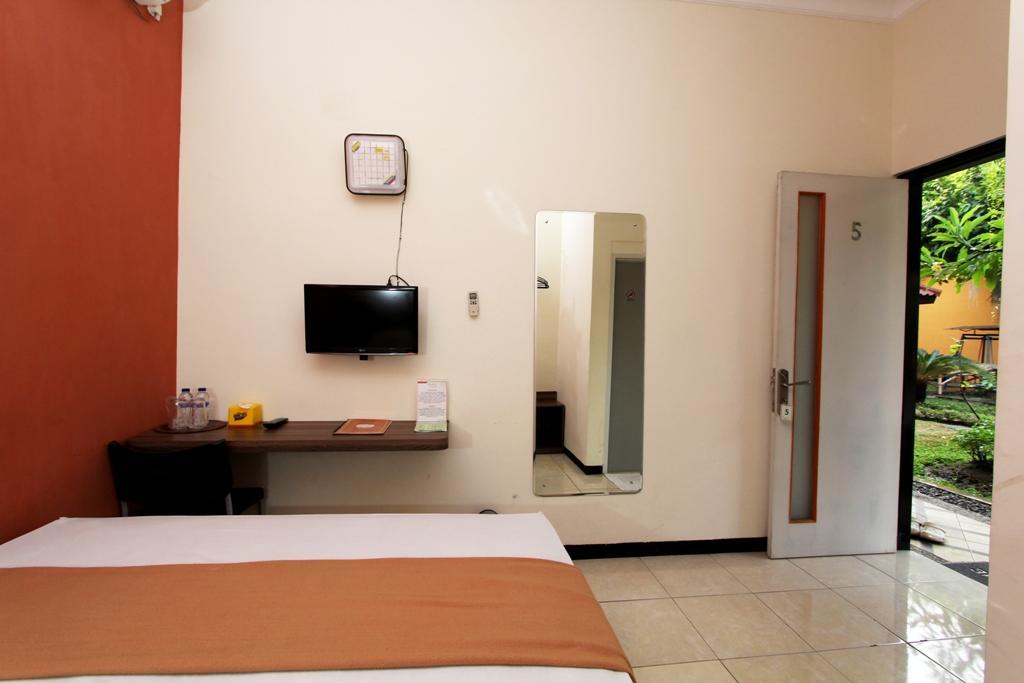 Guest House Rumah Wahidin Syariah Probolinggo Luaran gambar