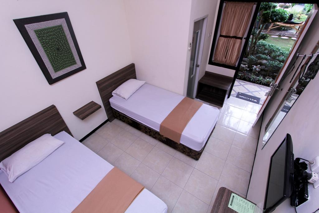 Guest House Rumah Wahidin Syariah Probolinggo Luaran gambar